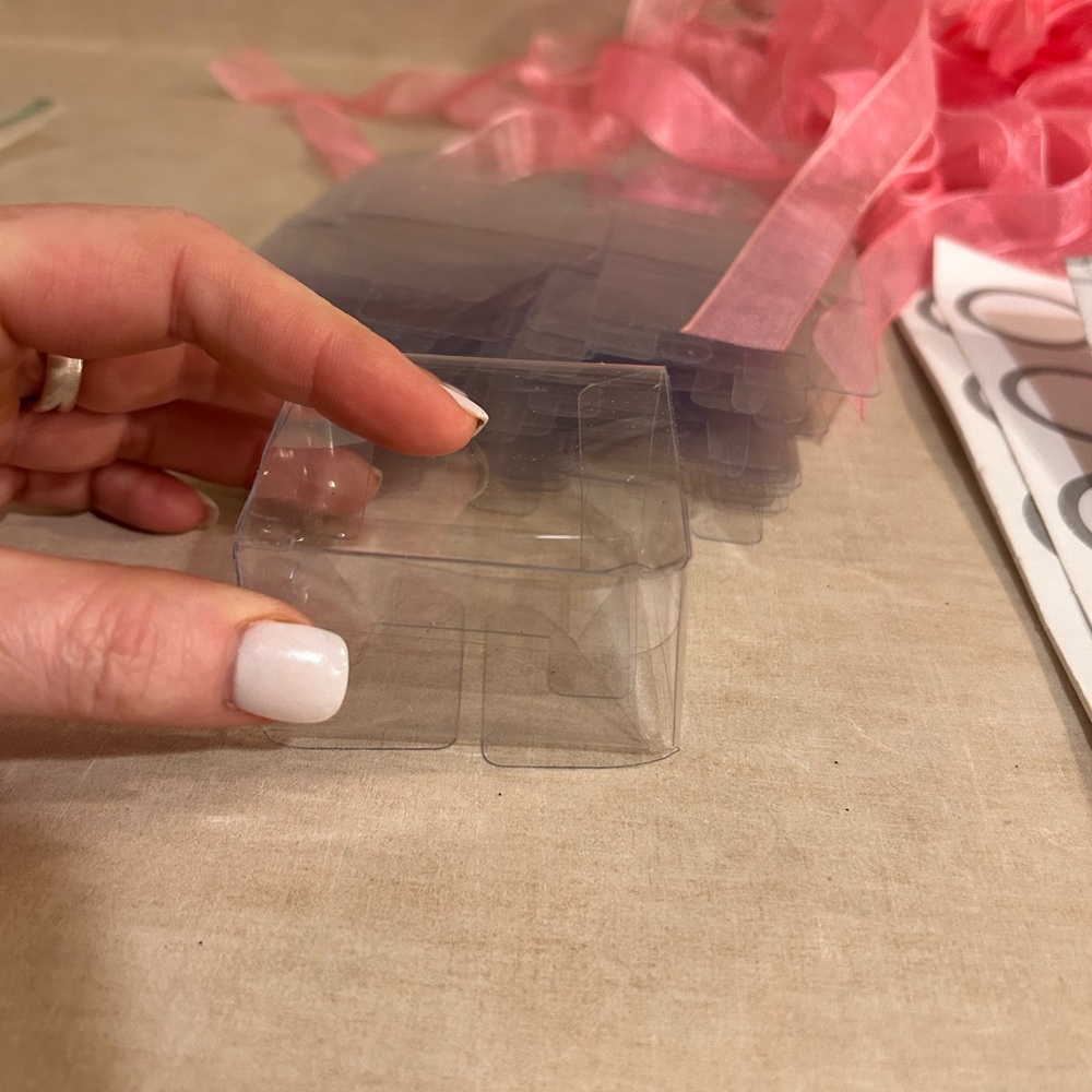 Clear Party Favor Box Kit with Pink Ribbons - Picture 5 of 6